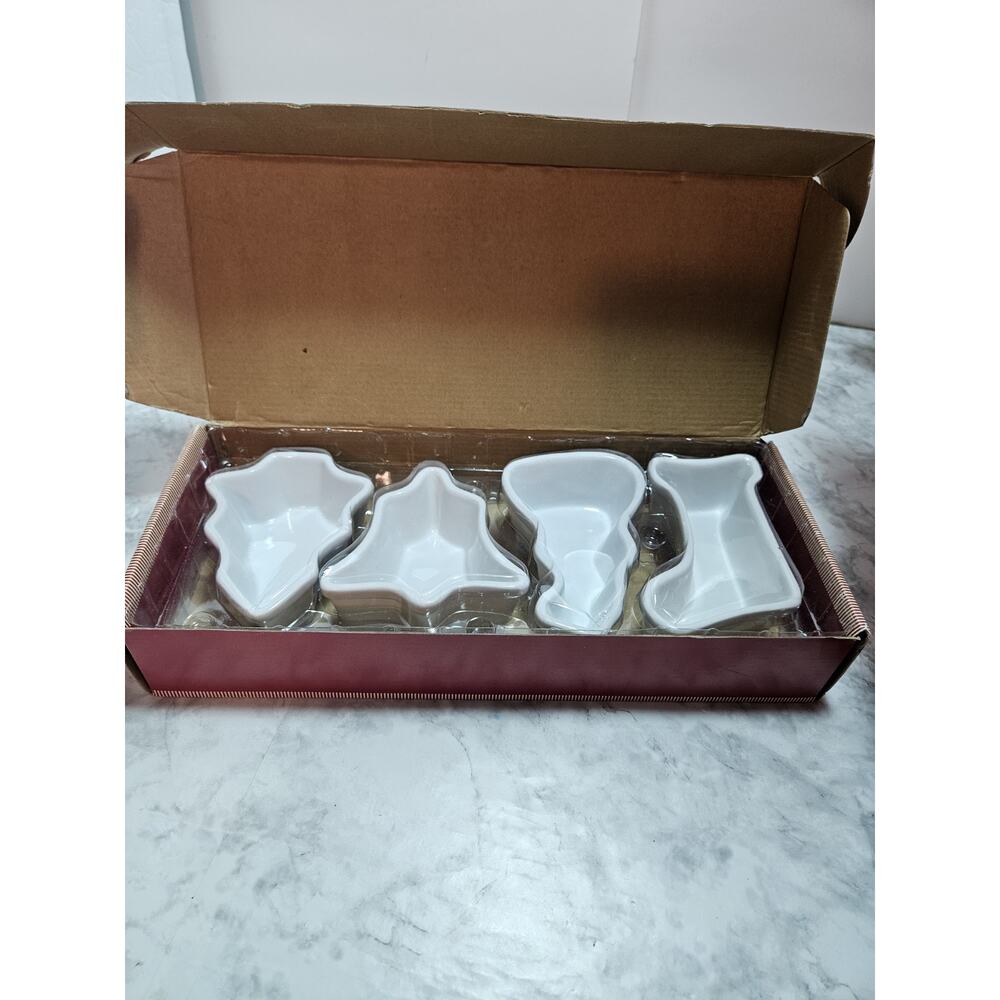 Williams Sonoma Holiday Ramekins set of 4 Assorted Shapes Christmas Dishes Bowls